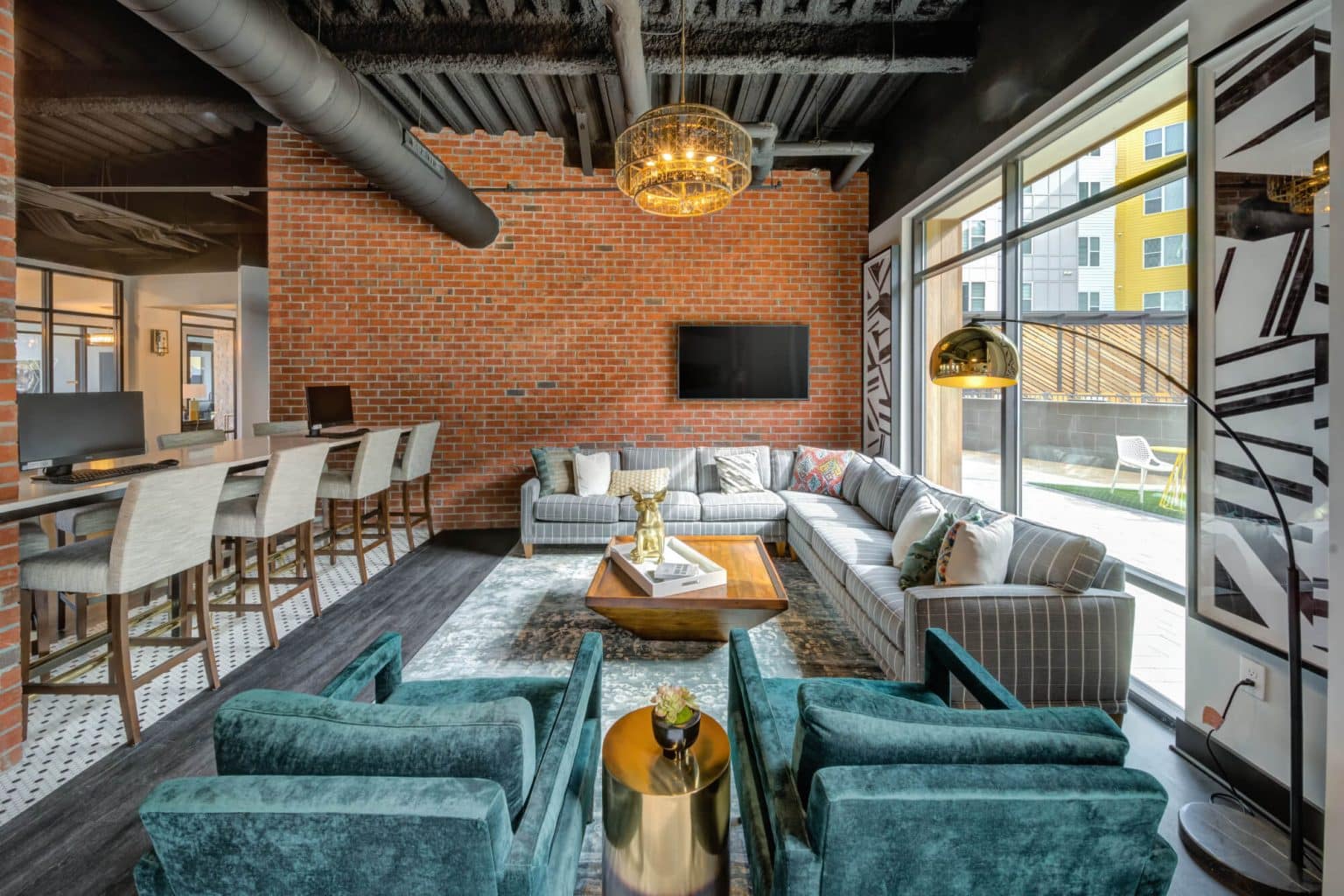 Features | Proximity at 10th Apartments | Greenville, NC