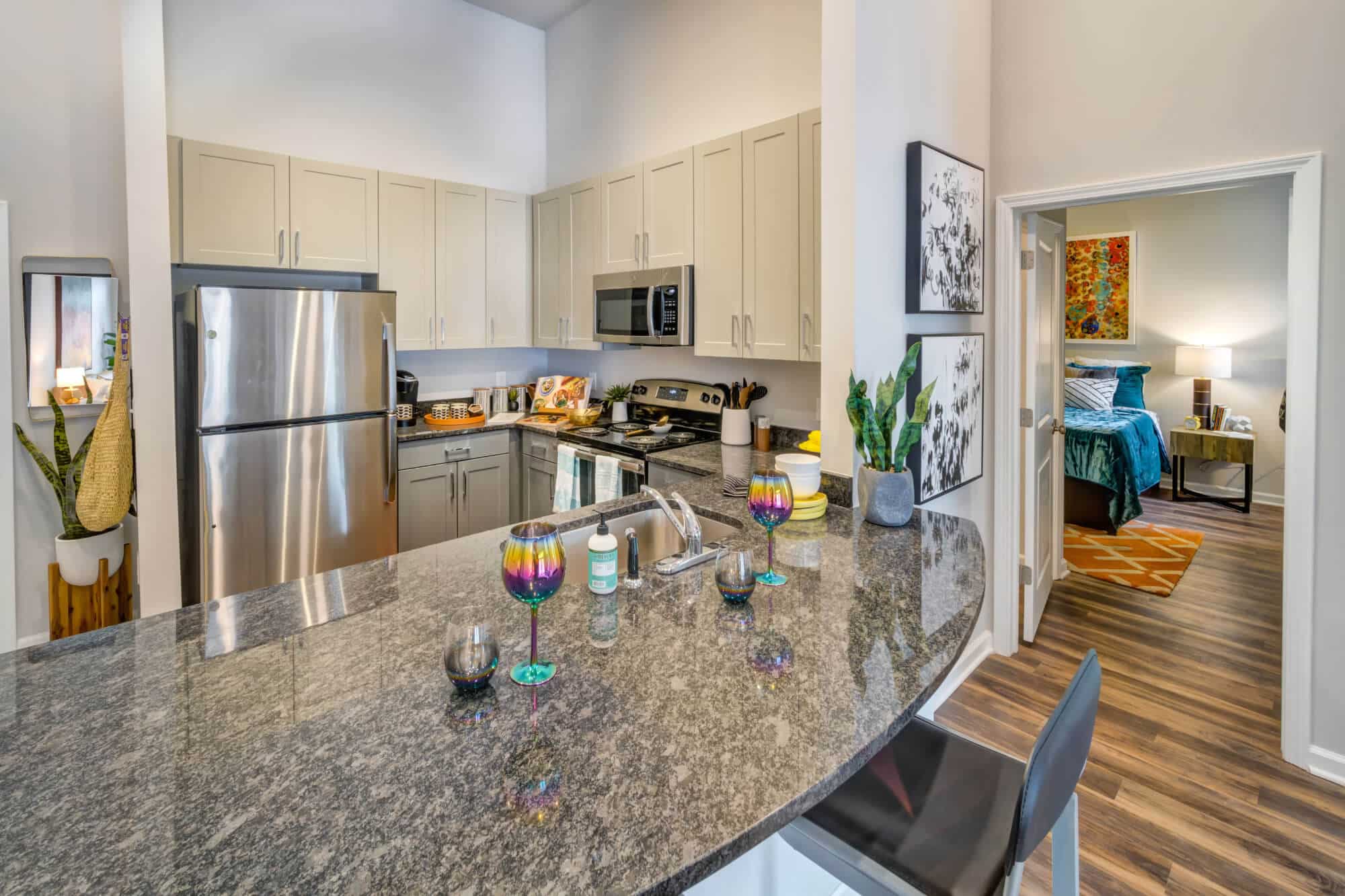 proximity at 10th modern fully furnished apartments with stainless steel kitchen appliances